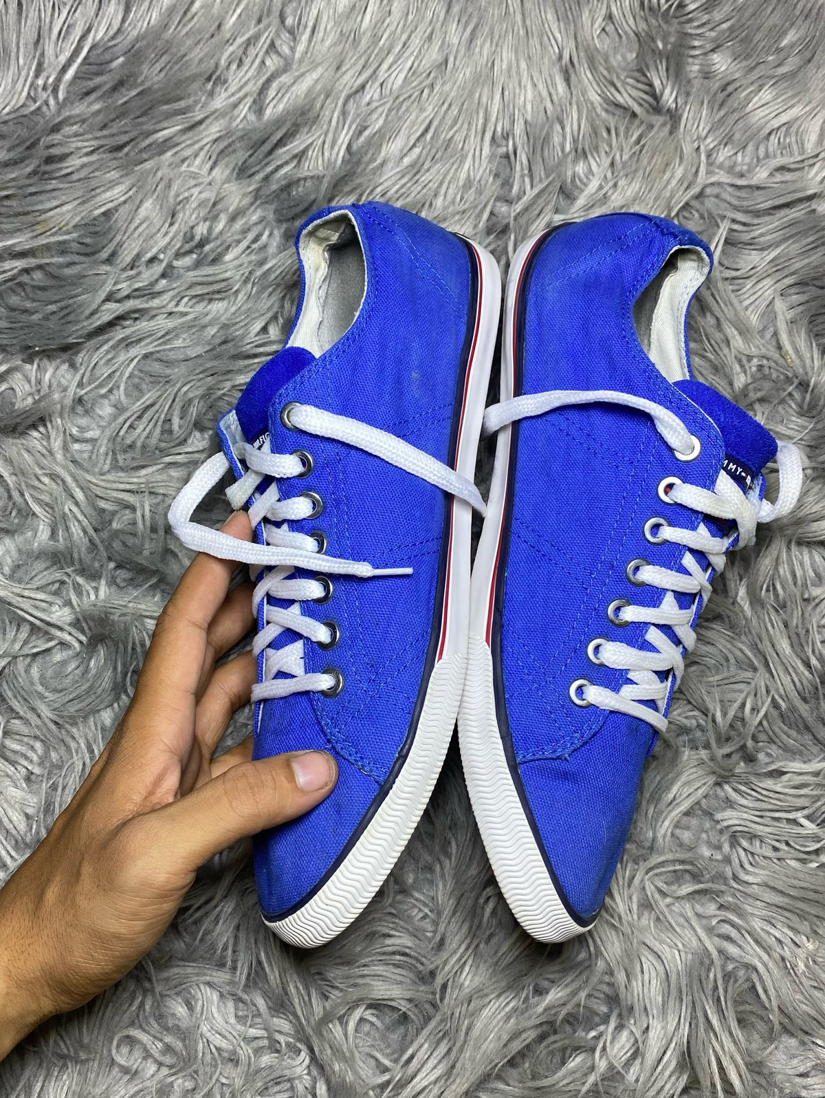 HILFIGER SHOES SIZE (43)
