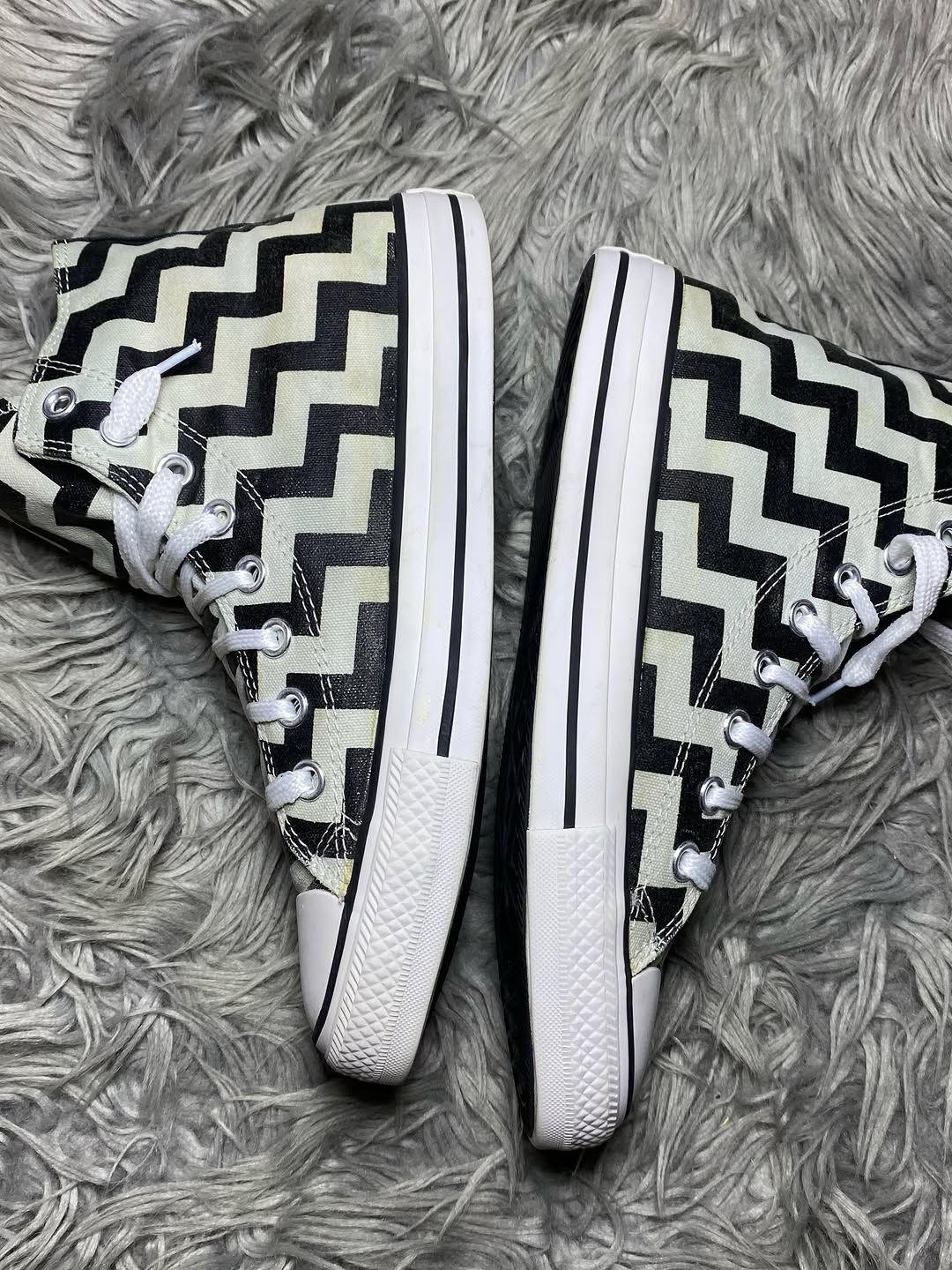 Converse High Top (40)
