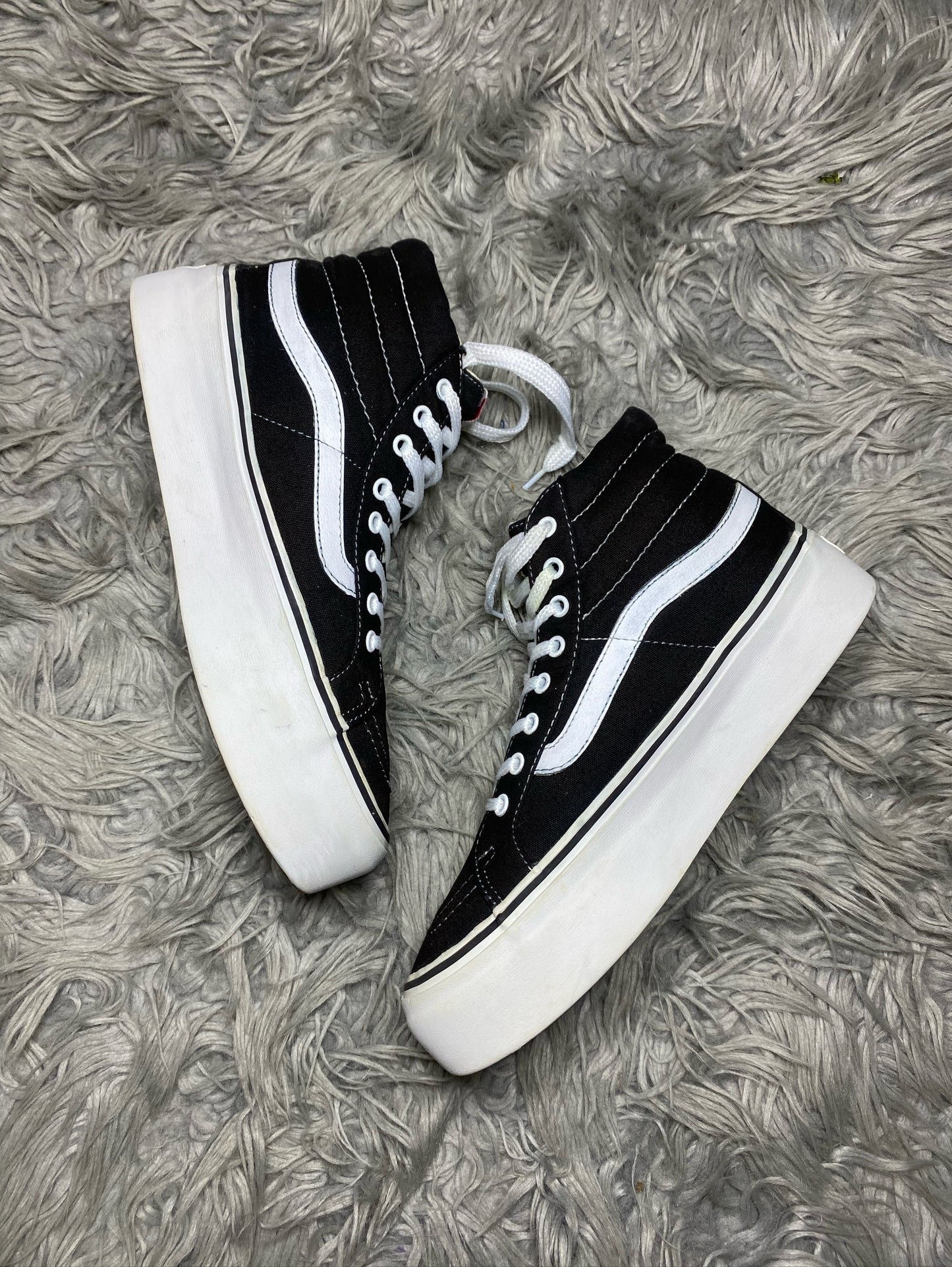 Vans High Top (40.5)