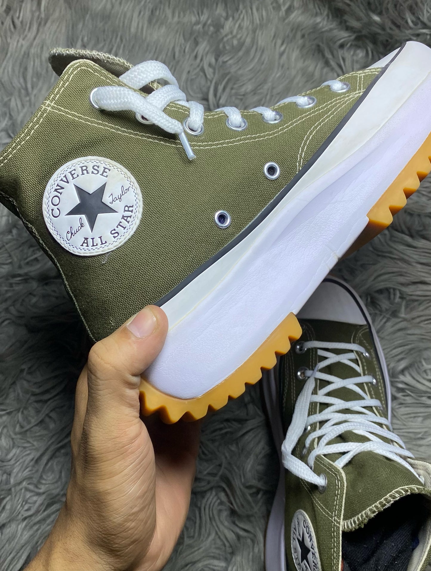 Converse High Top (38.5)