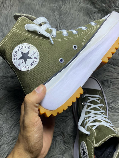 Converse High Top (38.5)