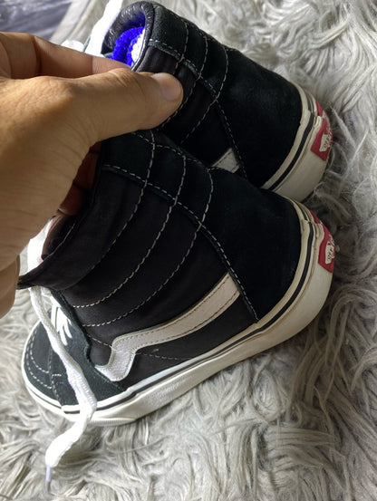 Vans High Top (38)