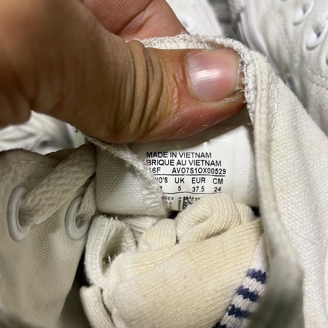 Converse High Top (37.5)