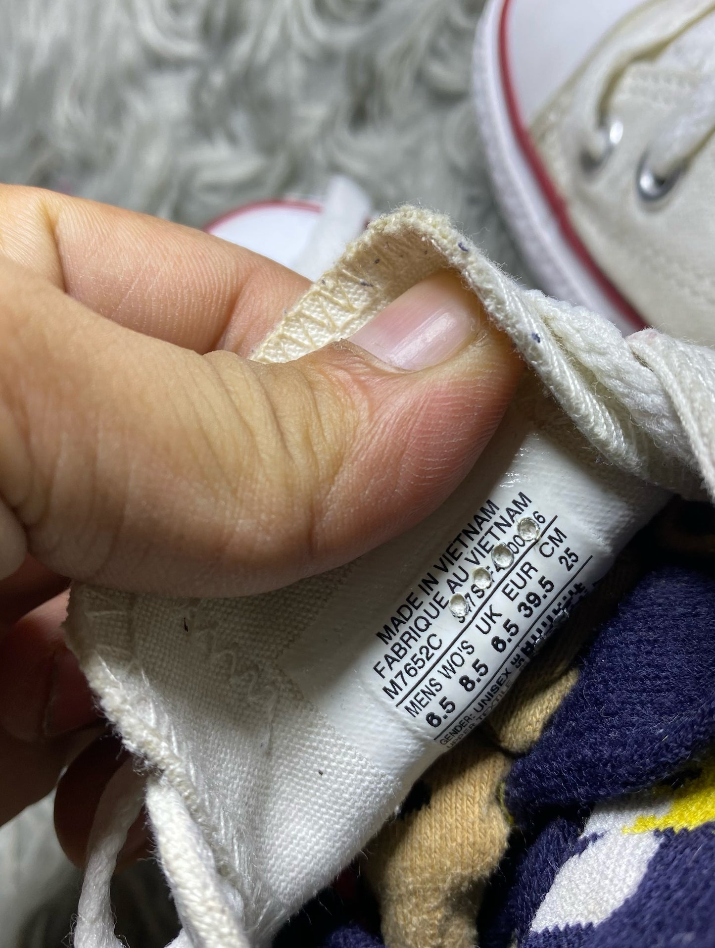 Converse Low Top (39.5)