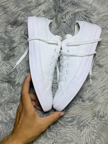 Converse Low Top (39.5)