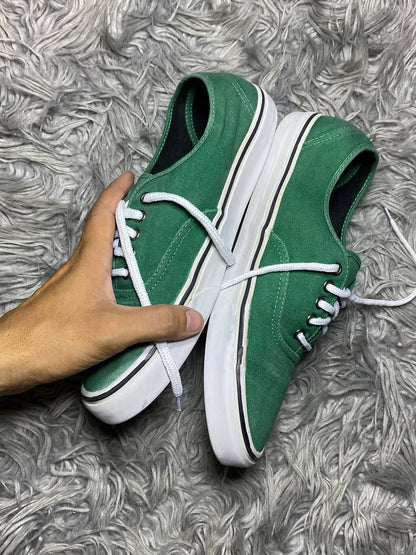 Vans Low Top (44)
