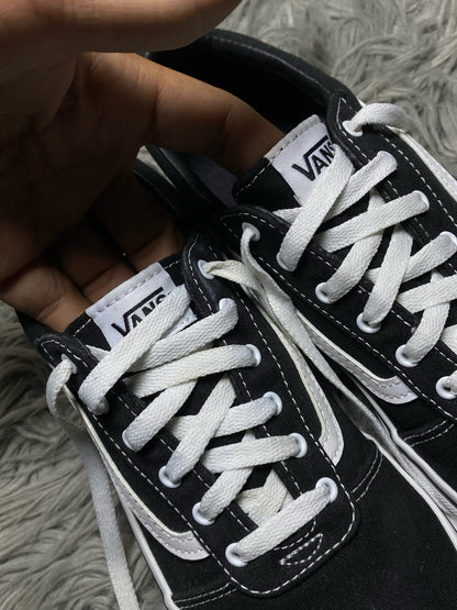 Vans Low Top (38.5)