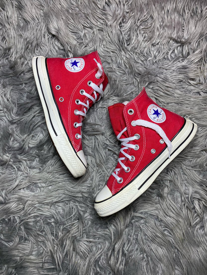 Converse High Top (36.5)