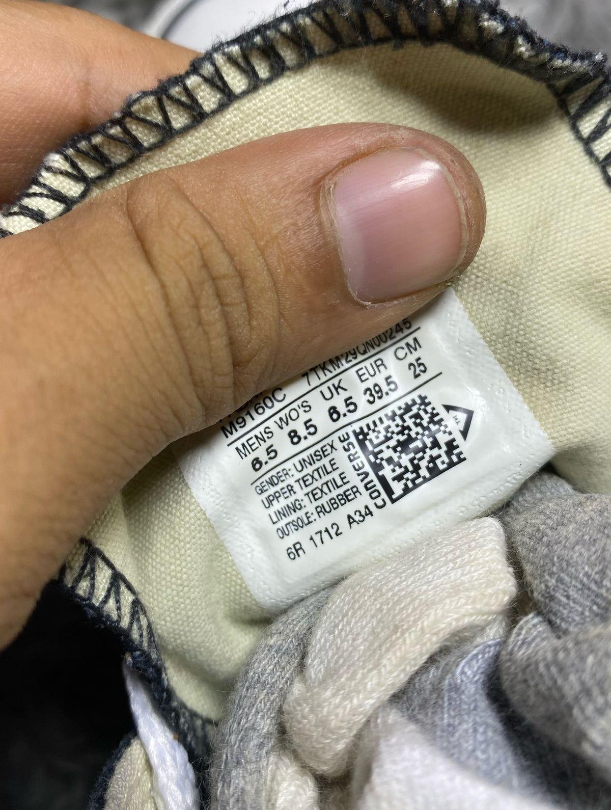 Converse High Top (39.5)