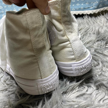 Converse High Top (39)