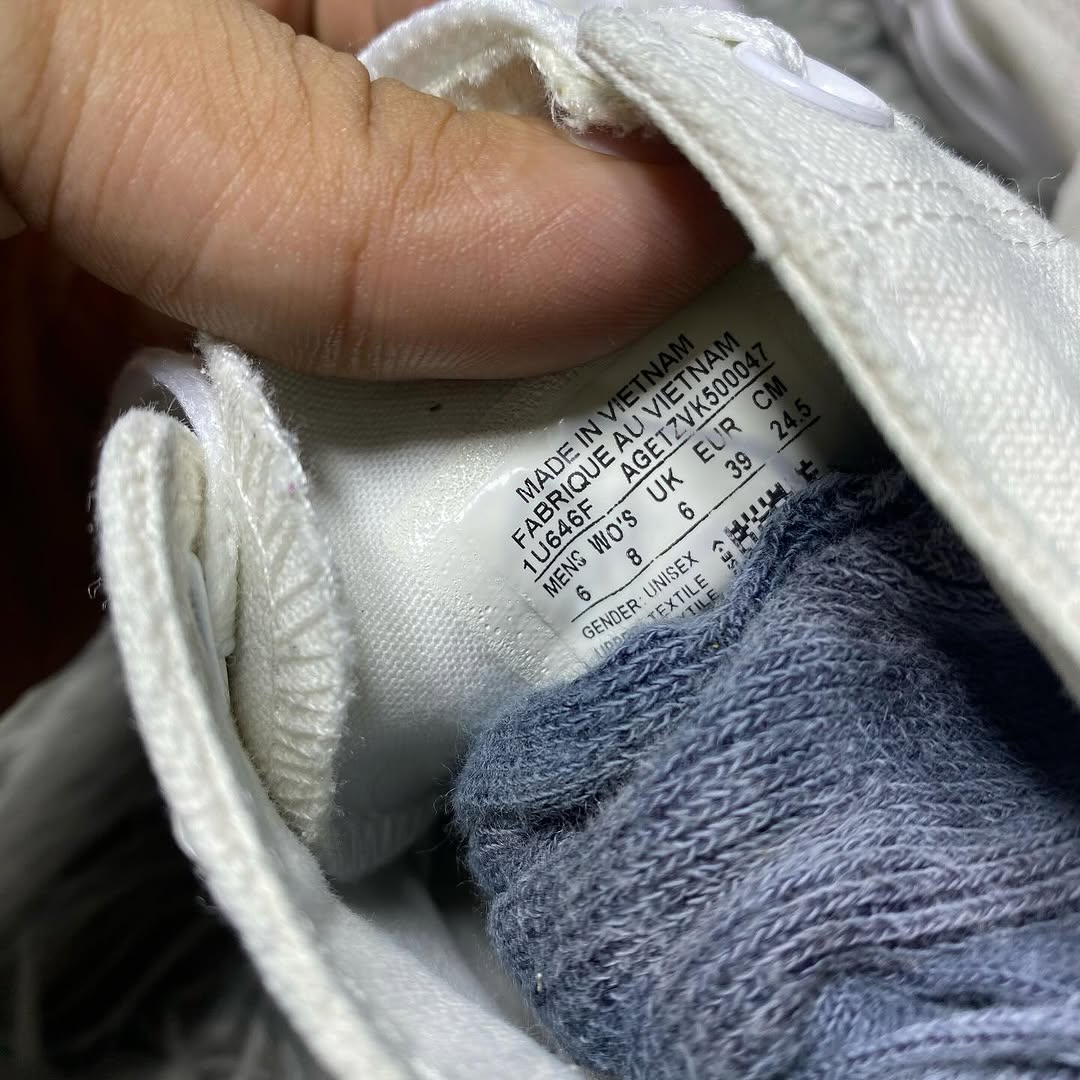 Converse High Top (39)